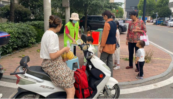 華展貓先生，智能垃圾房，生活垃圾分類收集點(diǎn)，設(shè)備生產(chǎn)廠家